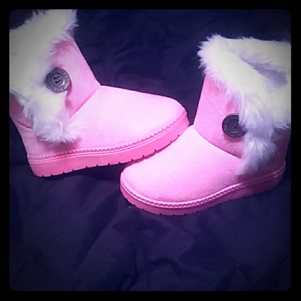 To small for my lil girl